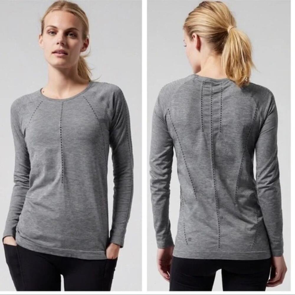 Athleta Womens Long Sleeve Gray Athletic Top Seamless Perforated Mesh Sz Medium